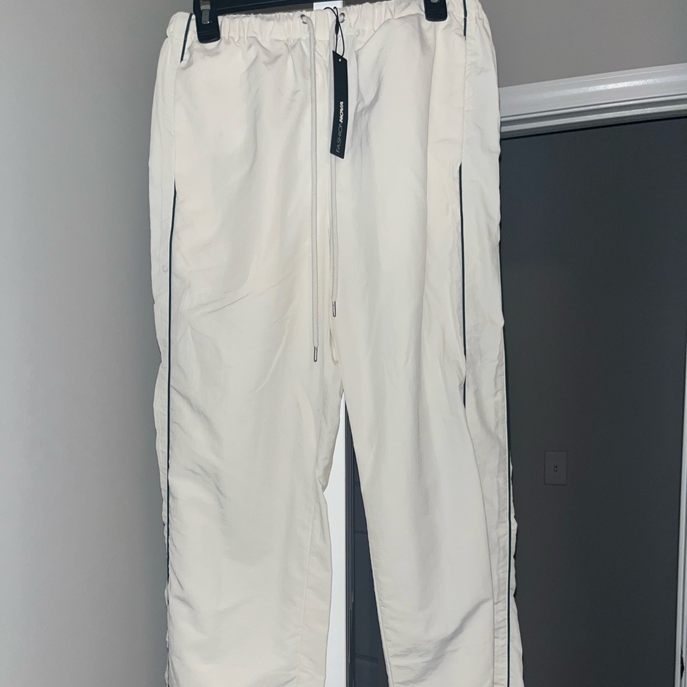 Women’s Cream Pants
